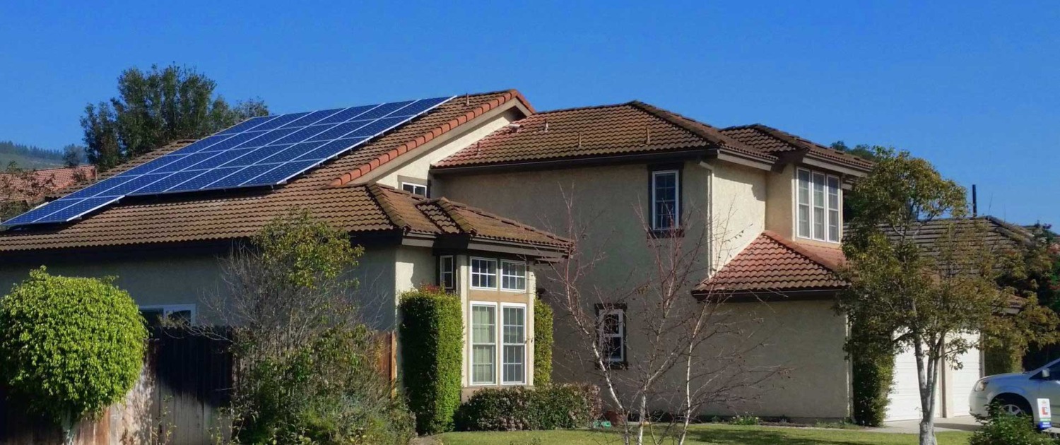 Solar panels installation Ventura County - Large house with solar panels